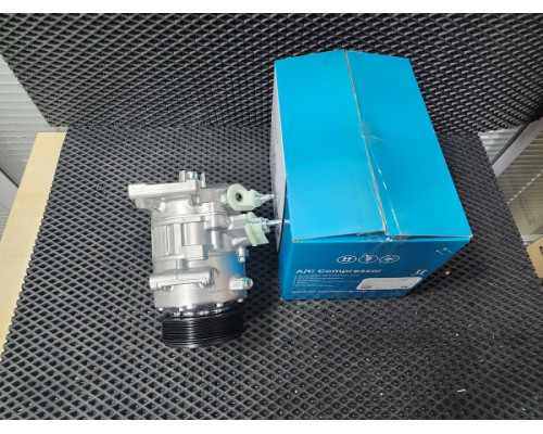 Компрессор кондиционера Ford Fusion 2 — фото 3